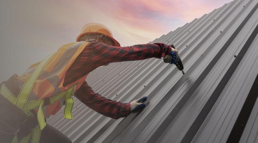 Professional gutter cleaning in Yutan, NE